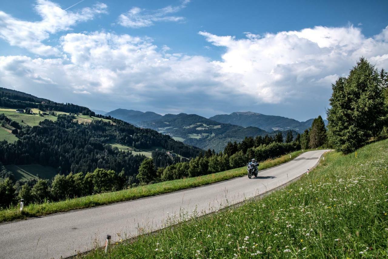 Ferienwohnungen Panorama Harrys Bike Tours วิลลาค ภายนอก รูปภาพ